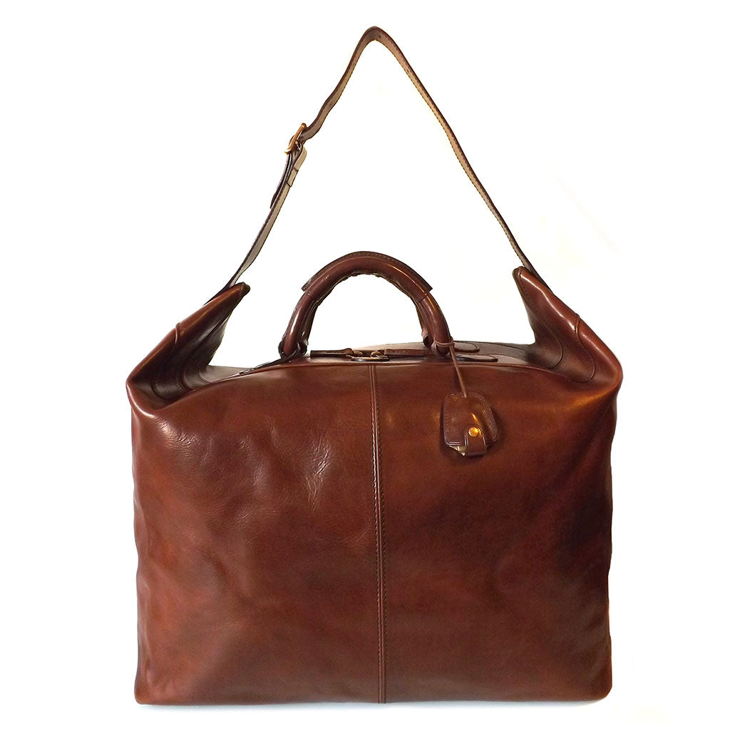 Leather travel bag